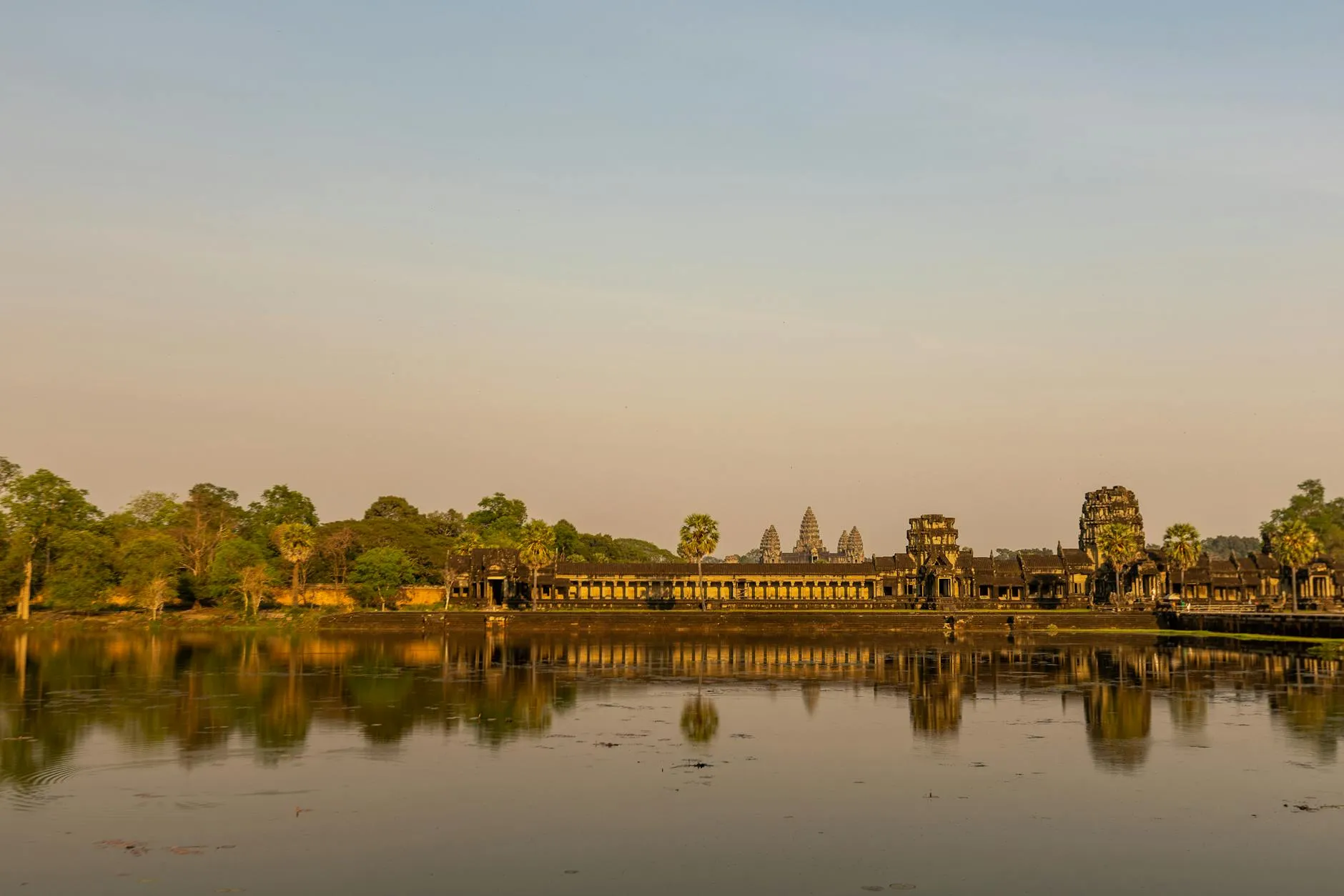 Northwest: Temples & Heritage