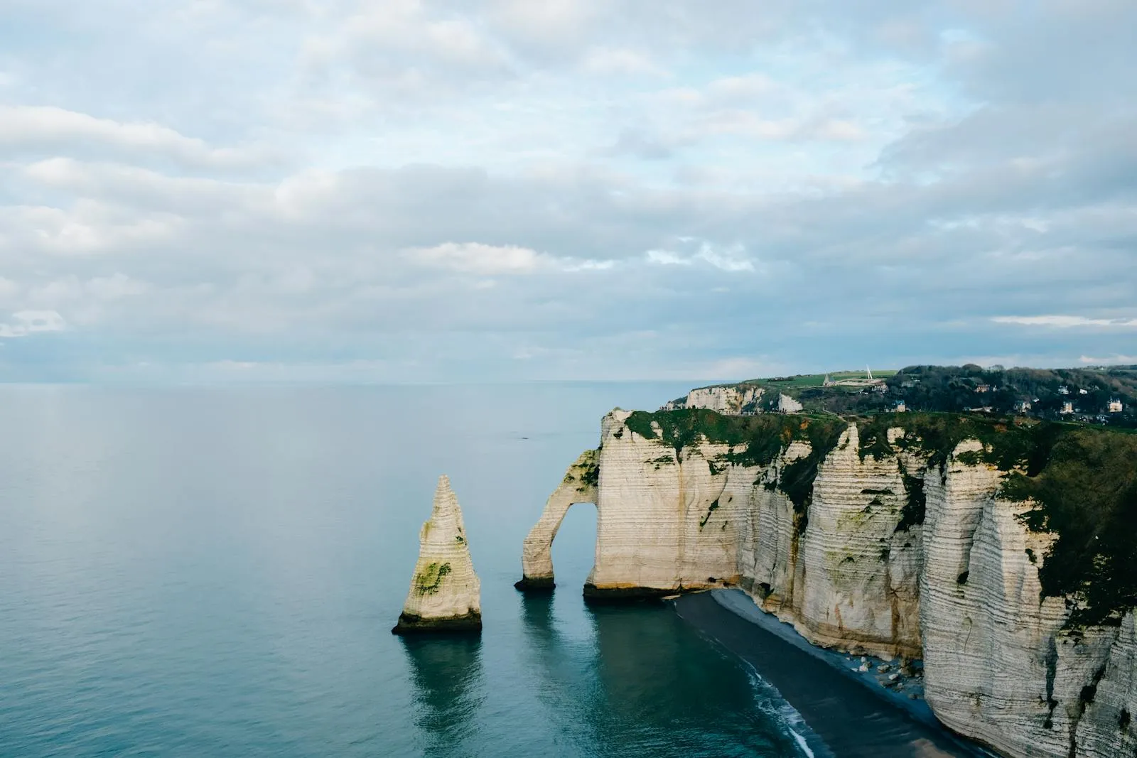 Scenic coastal cliffs of Étretat in Normandy
