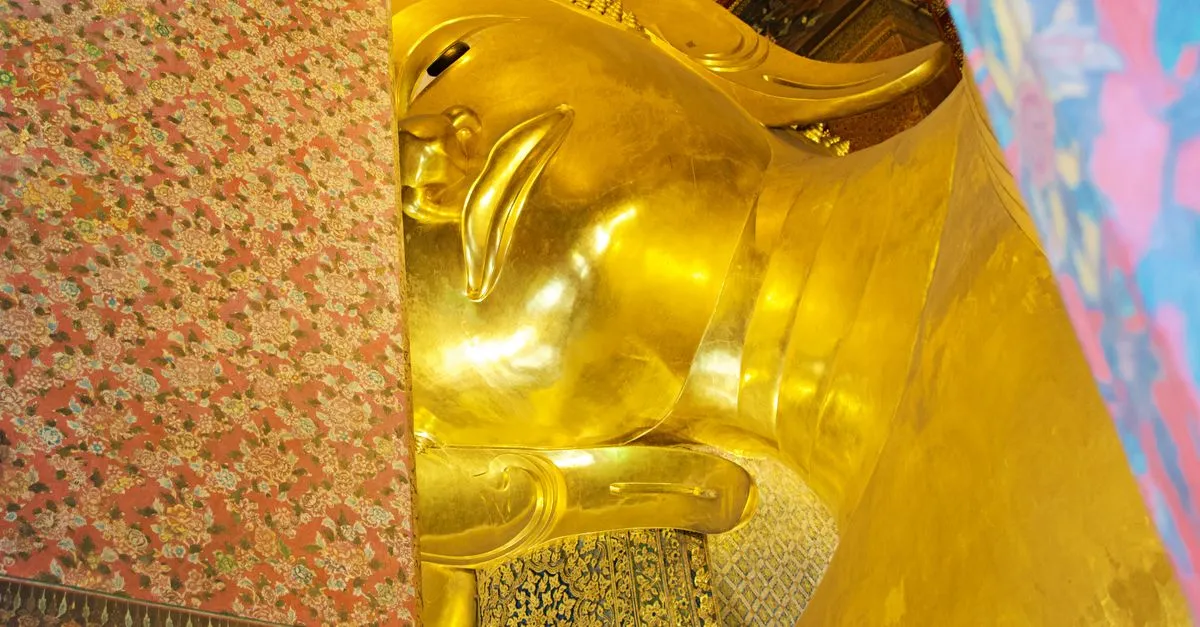 Wat Pho reclining Buddha